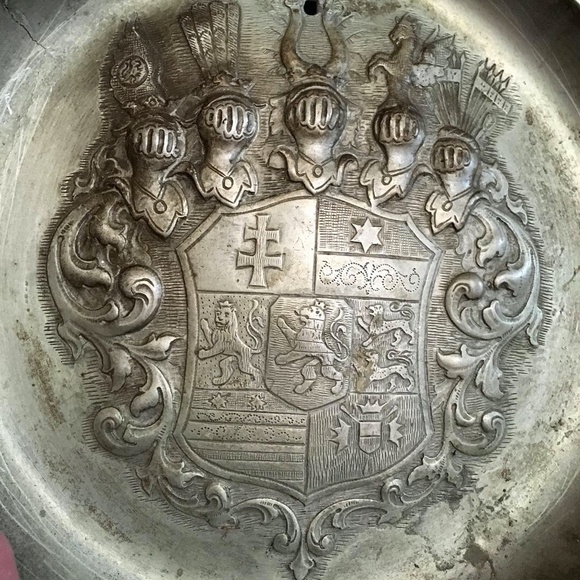 Welcome to NiftyThrifty80's Closet! - Picture 4 of 8